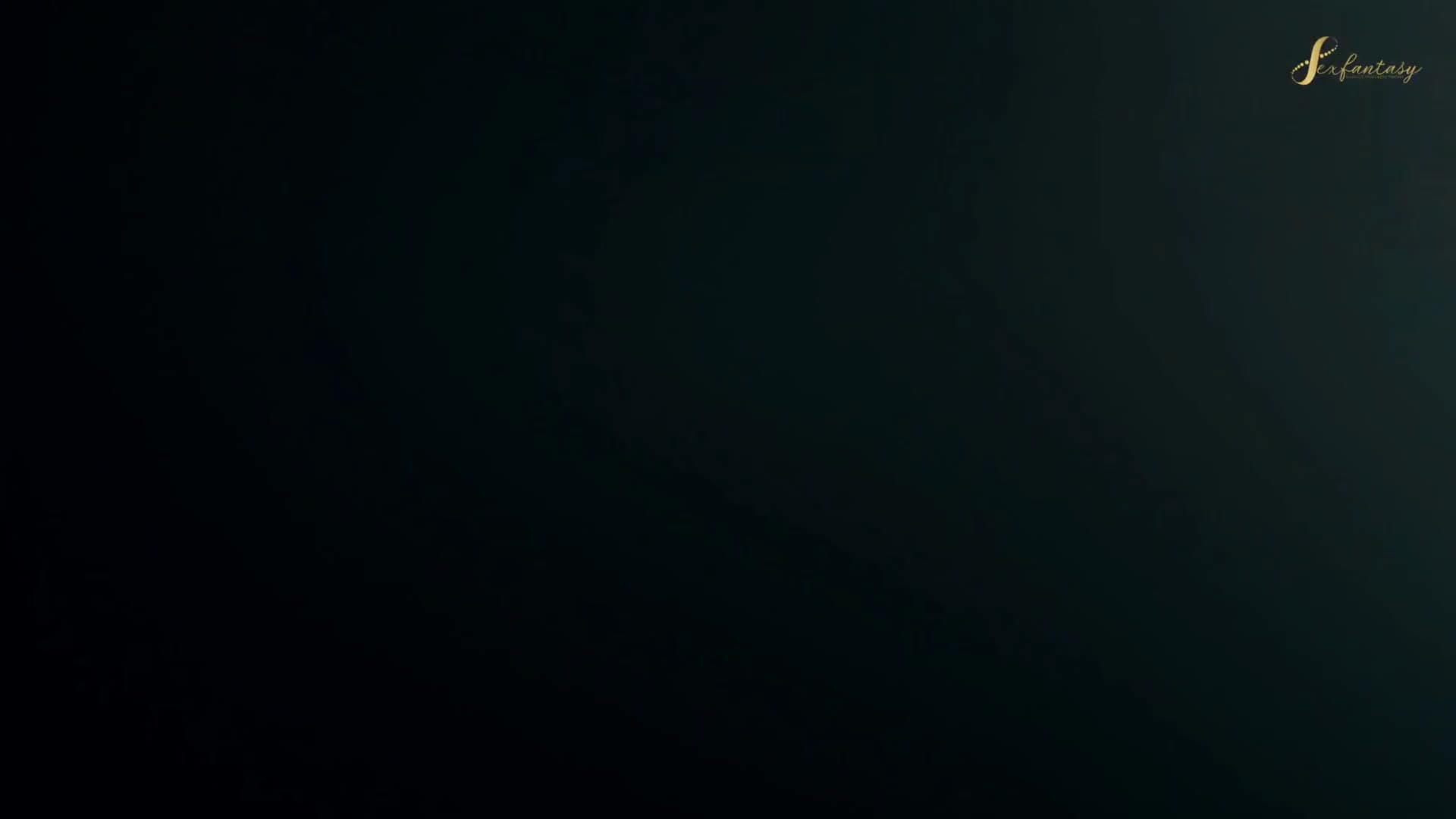 Rickshaw Driver Fucks the Horny Housewife in Her Bedroom screenshot 7