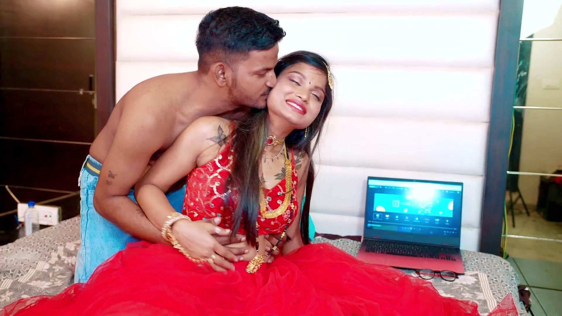 Indian Hot Lady First Suhagrat Night with Her New Husband