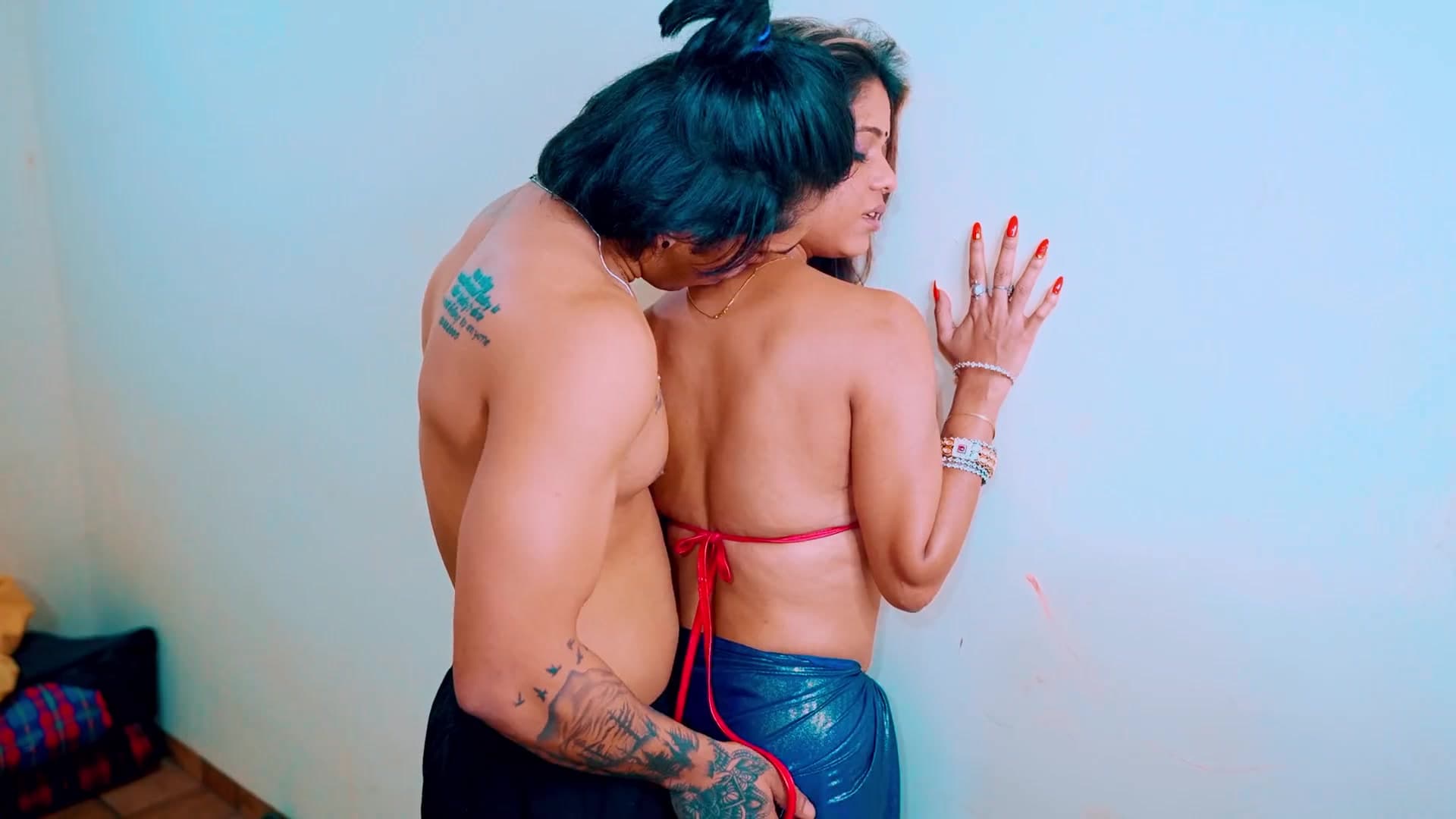 Big Boobs Milky Wife Gives Her Pussy to Ex-boyfriend Before Kitty Party screenshot 3