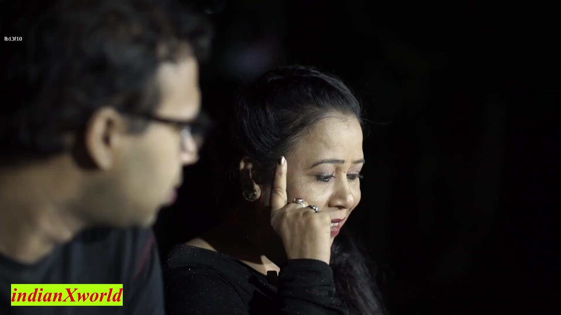 Divorced Bhabhi Gets Fucked Hard by New Boyfriend screenshot 2