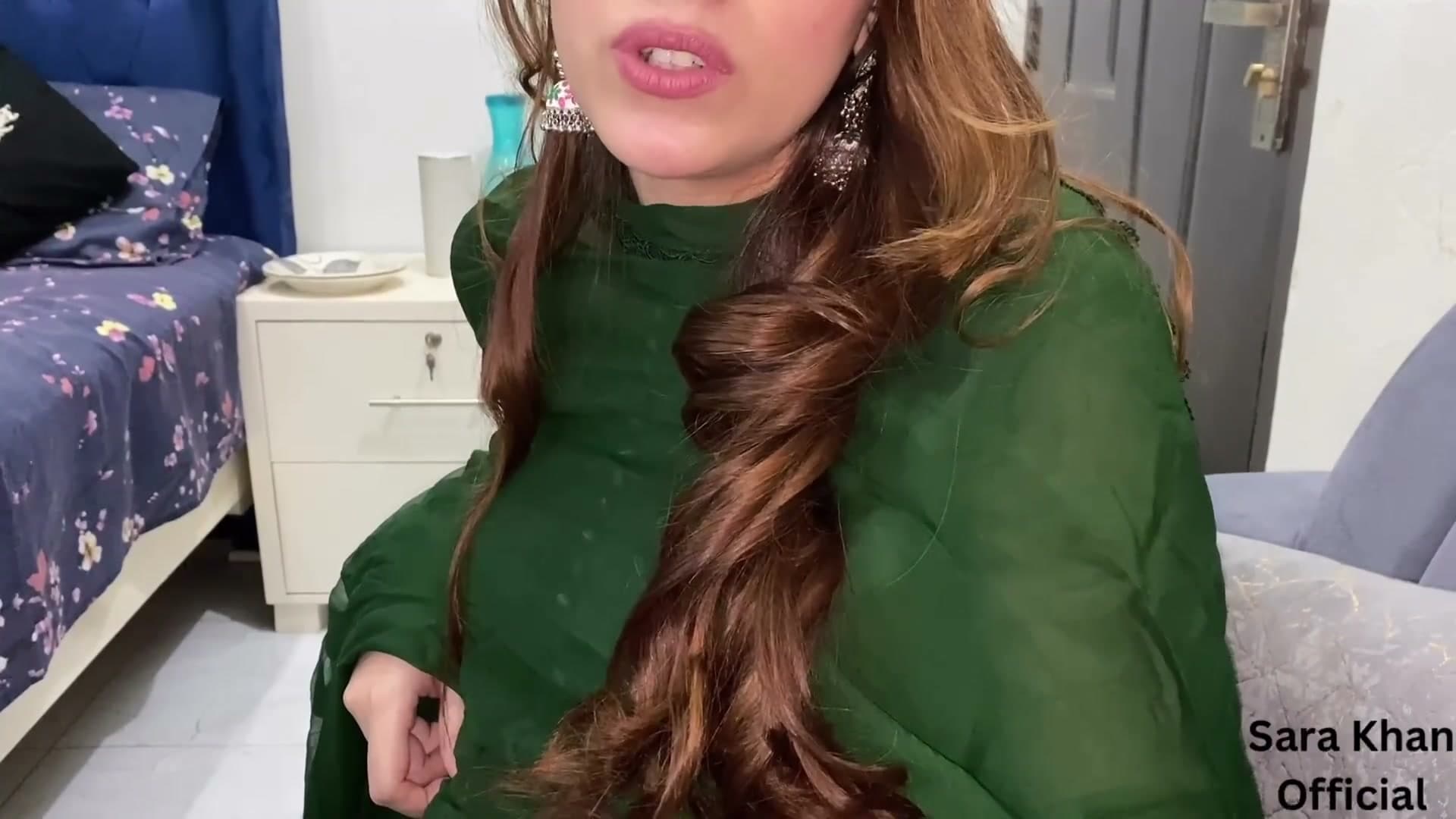 Big Ass Big Tit Pakistani Neighbor Gets Fucked Hard screenshot 5