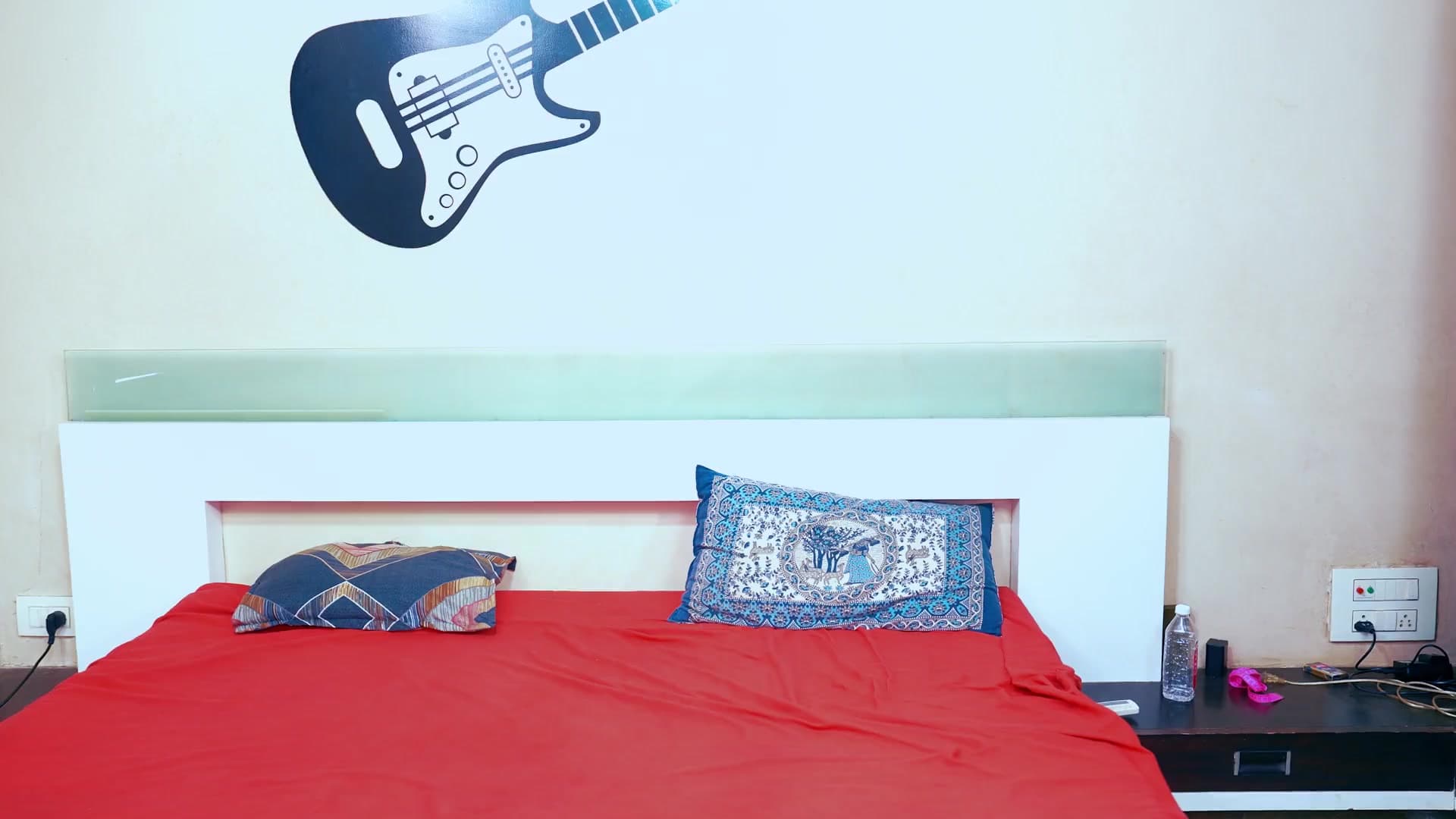 Old Stepmom Gets Her Stepson to Satisfy Her Horny Pussy screenshot 3