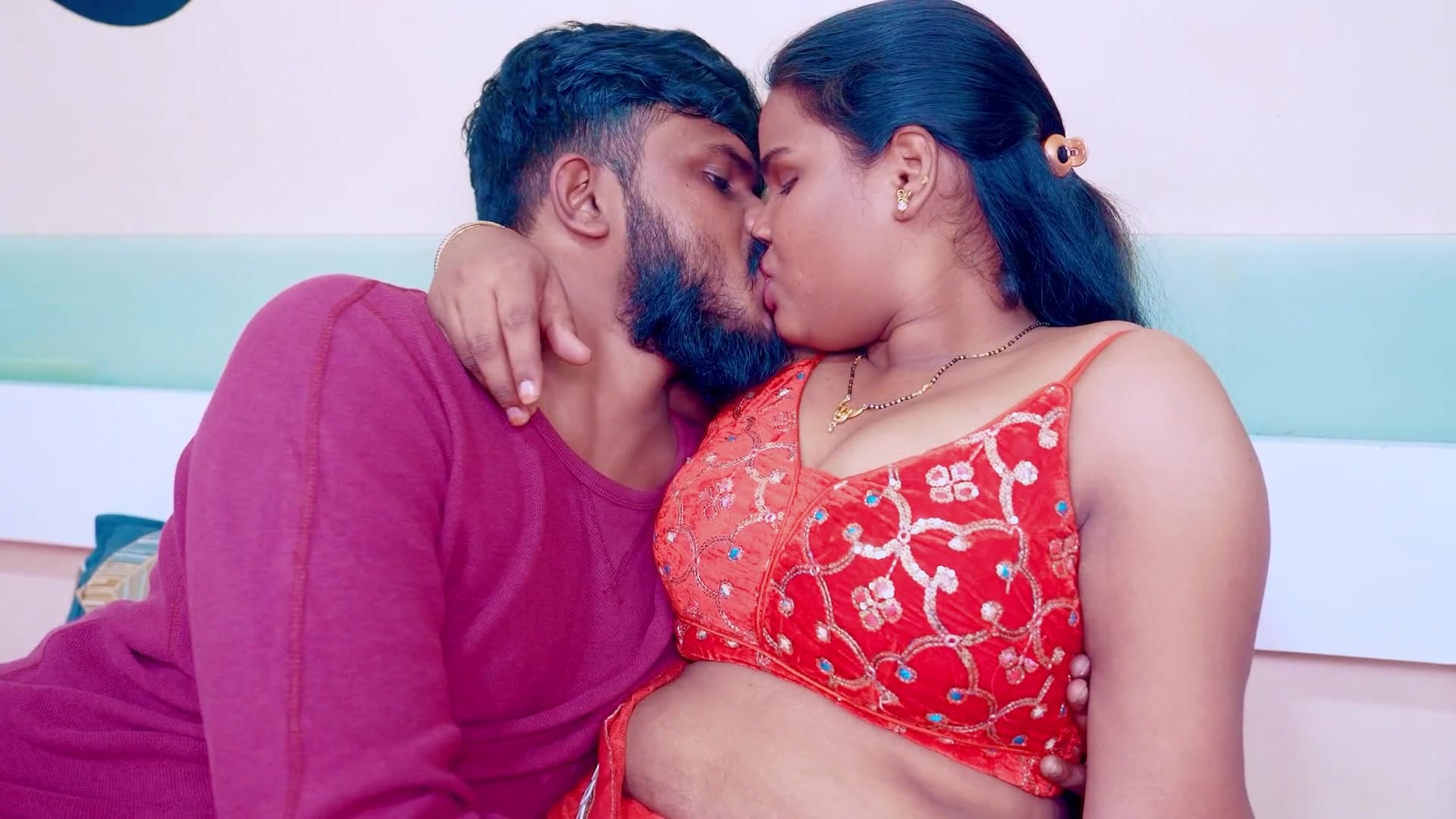 Stepfather Gets Hooked on His Newly Married Bahu screenshot 1