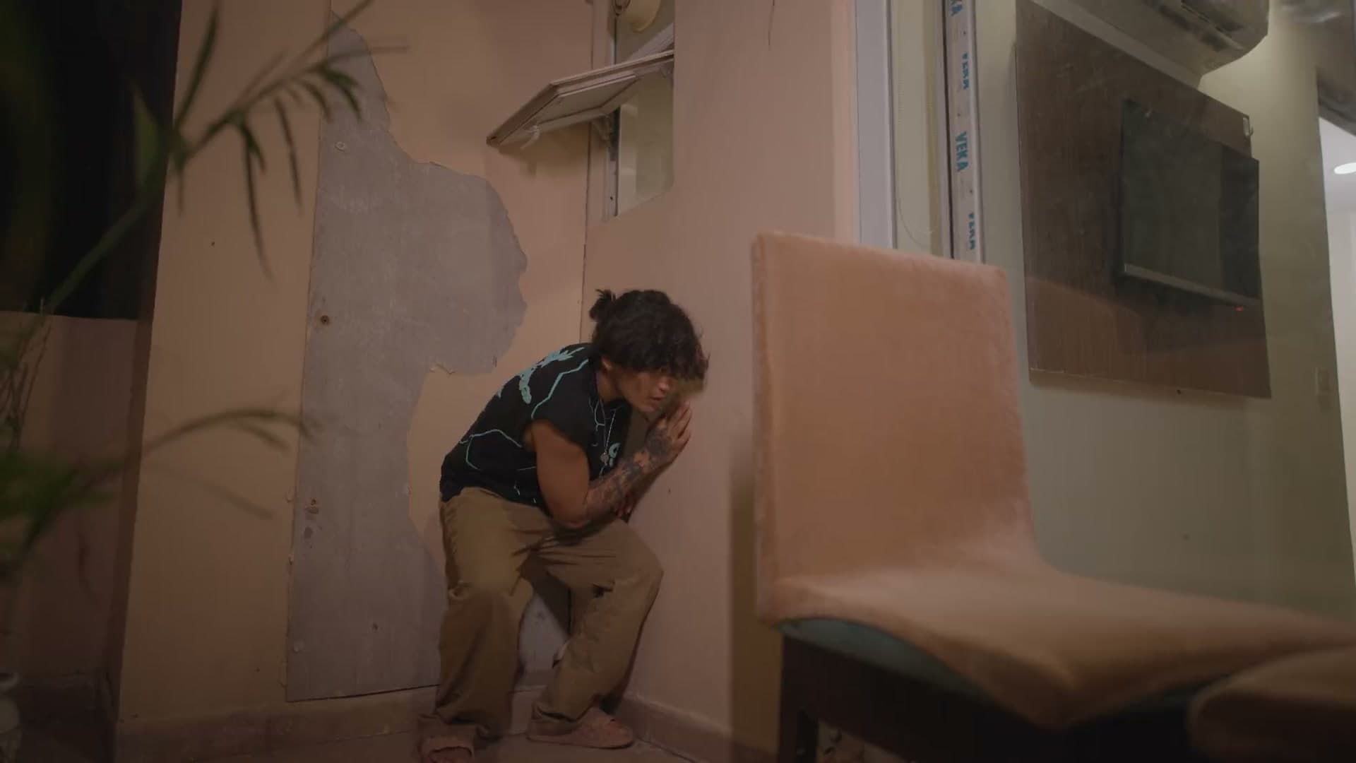 I Went to Neighbor's House, Stepsister Was Taking a Bath screenshot 10