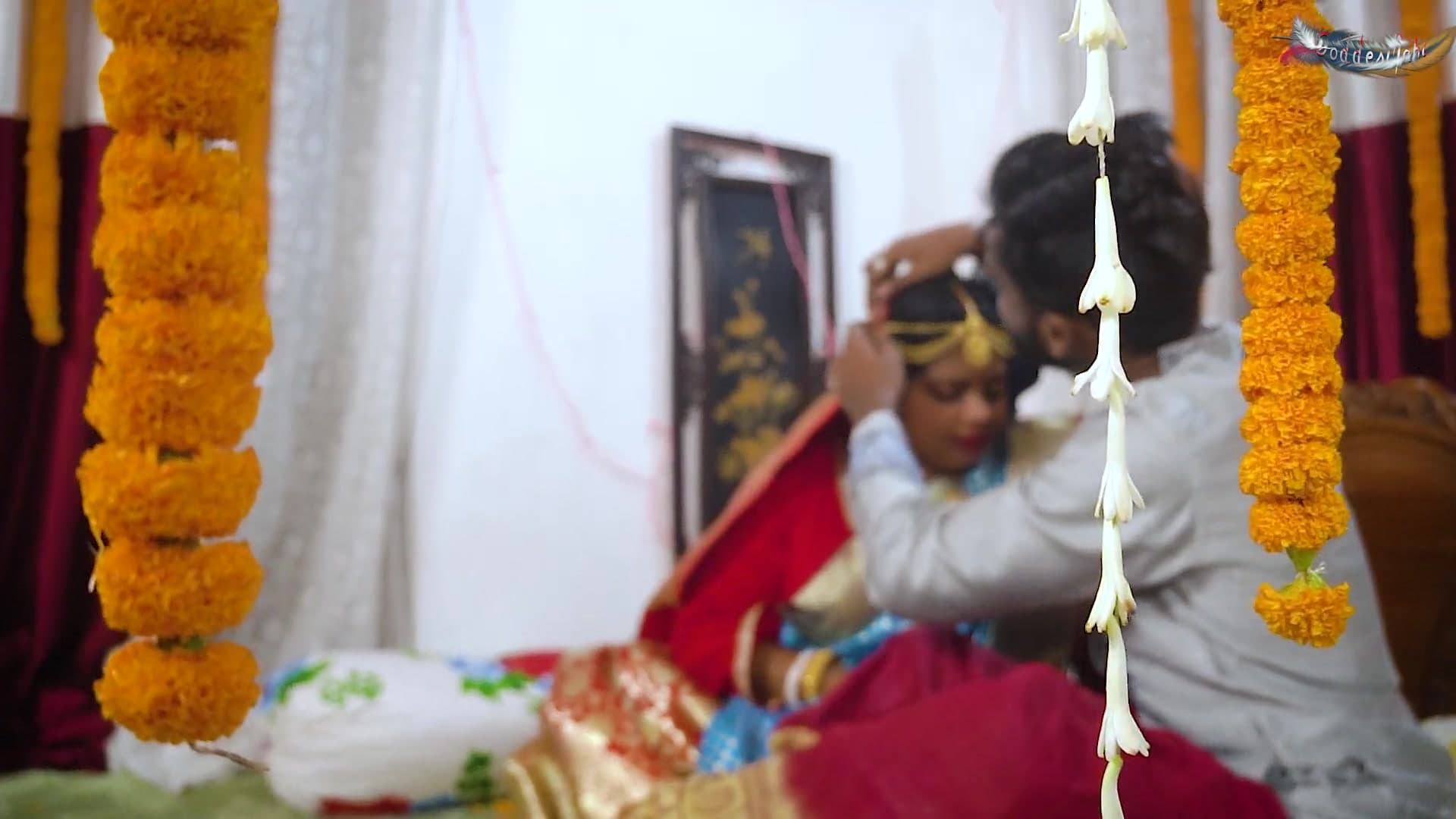 Desi Newly Married Couple Hardcore First Night Sex screenshot 4