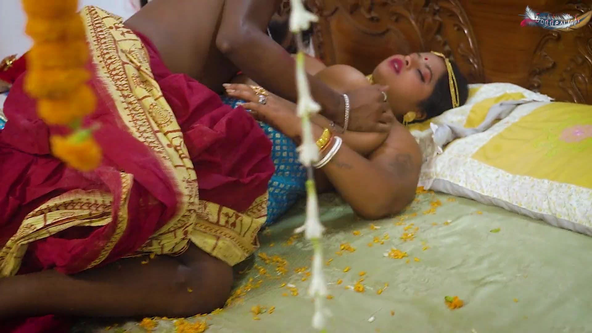 Desi Newly Married Couple Hardcore First Night Sex screenshot 6