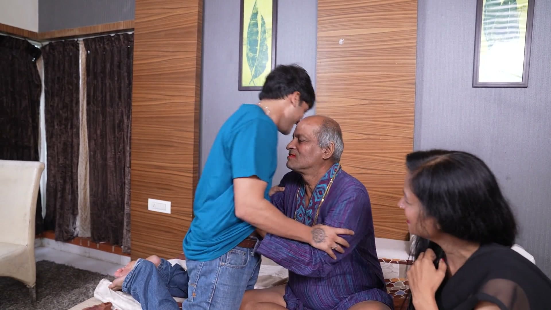 I Fucked My Rich Latina Stepmom Hard Until She Offered Her Big Tits and Ass with Indian Milk Hindi Audio screenshot 2