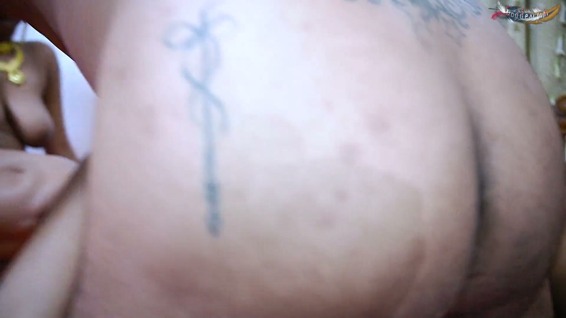 Horny Father-in-law Hardcore Threesome Sex with Young Mallu Wife and Her Stepsister at Home Hindi Audio screenshot 8