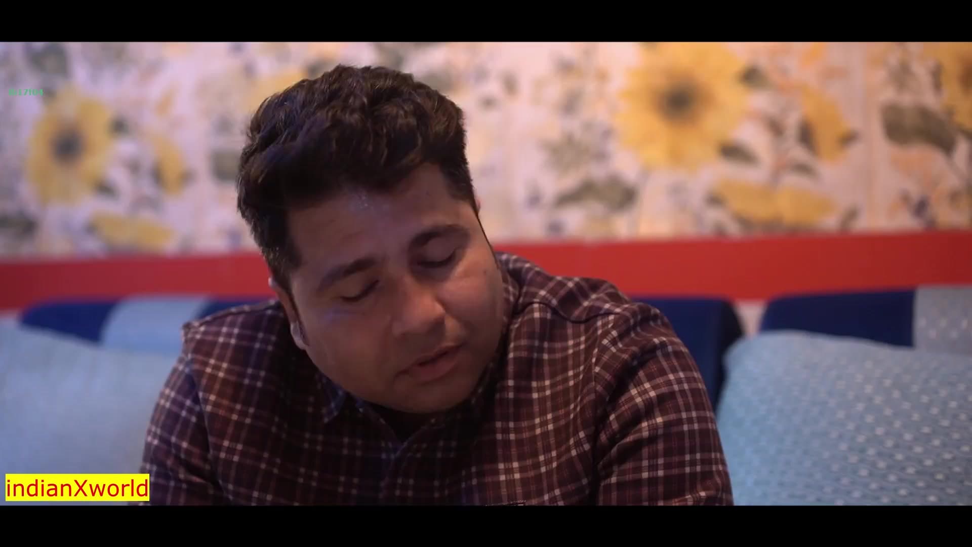 Indian Office Boss Fucking His New Desi Secretary Girl Sex screenshot 9