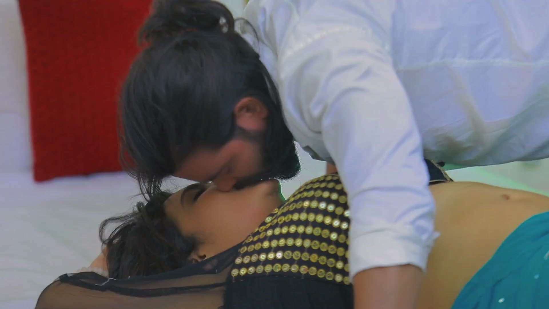 Indian Horny Stepsister in Law Fucks Her Stepbrother in Law Hard screenshot 3