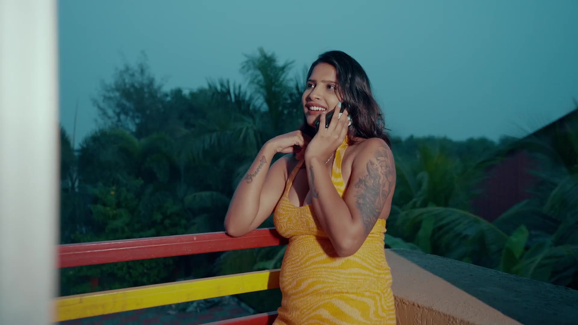 Indian Desi Horny Wife Secretly Fucked by Her Husband's Friend screenshot 3