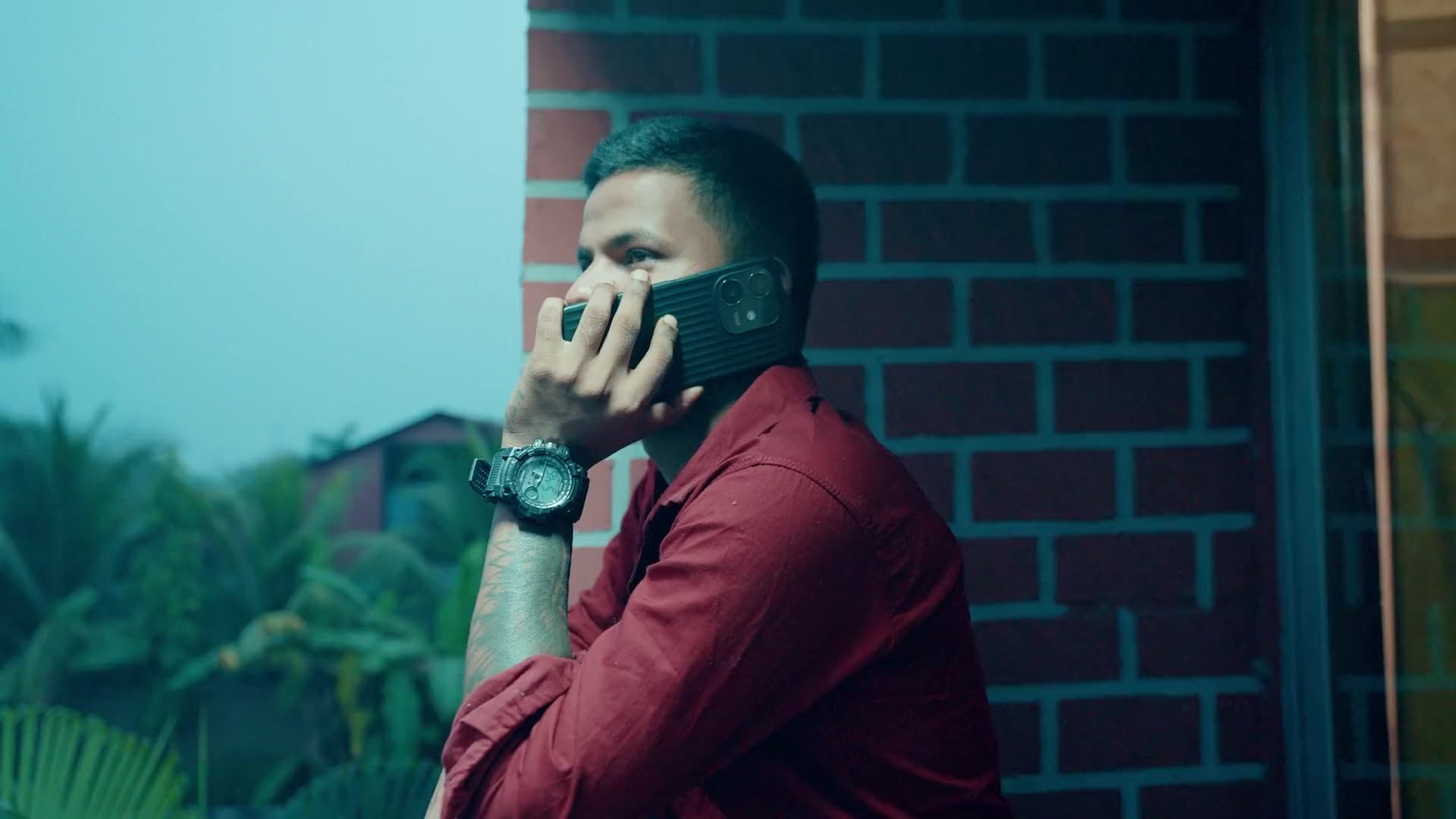 Indian Desi Horny Wife Secretly Fucked by Her Husband's Friend screenshot 4