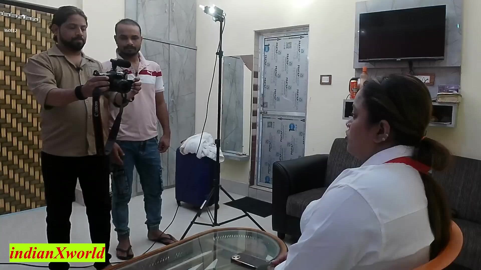 Hot TV Presenter Gets Her First Threesome Fuck! No Creampie Allowed screenshot 3