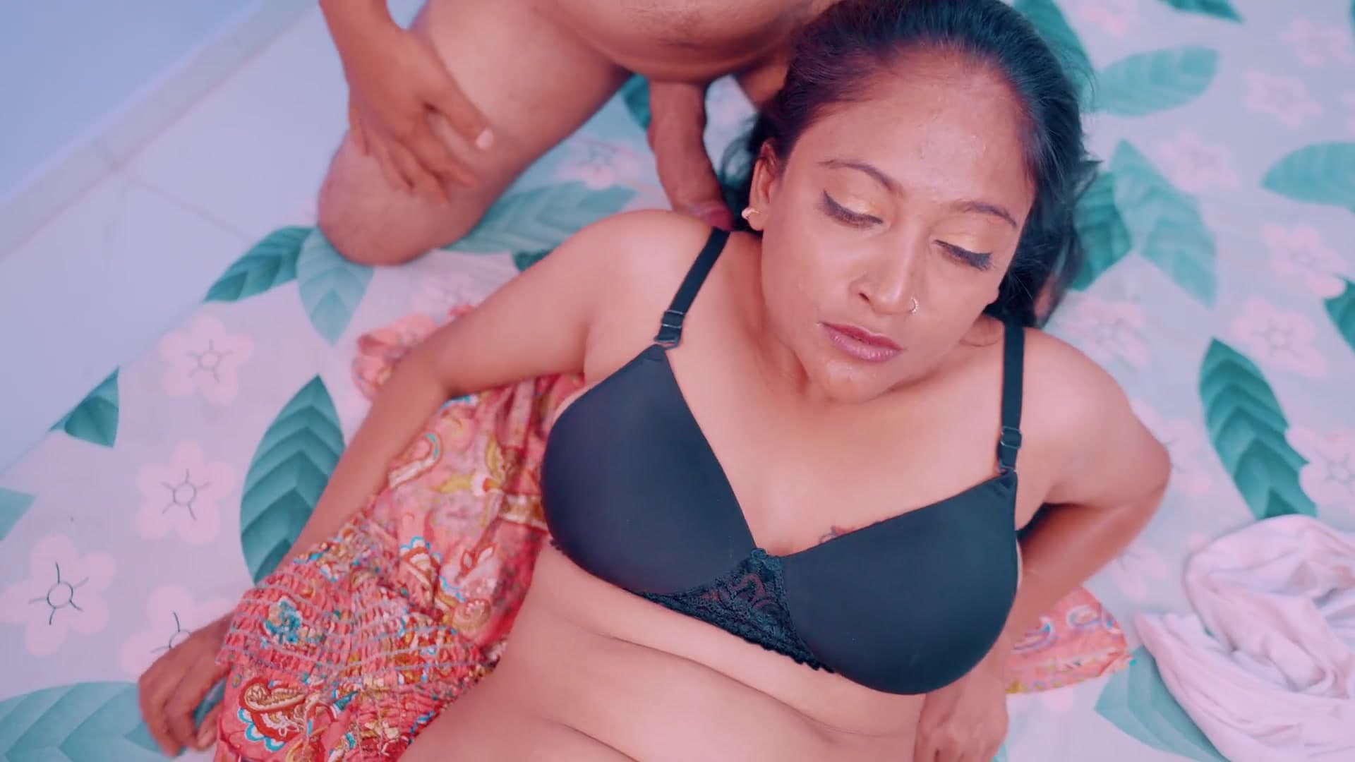 Stepmom Fingering Her Pussy in the Room and Tempting Her Stepson for a Rough Fuck screenshot 8