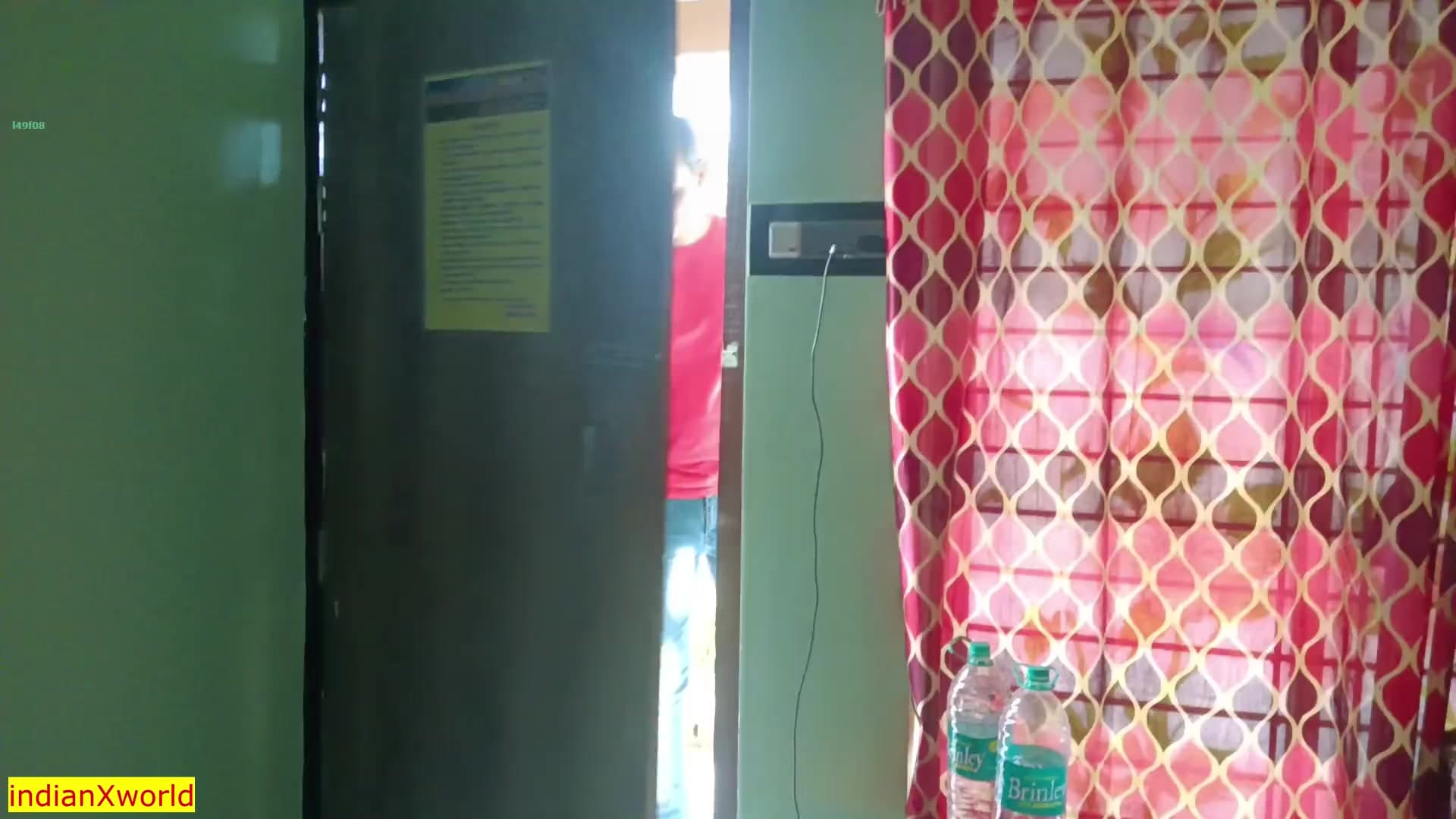 Kolkata Bengali Wife Gets Fucked by Stranger in One Night Stand! screenshot 4