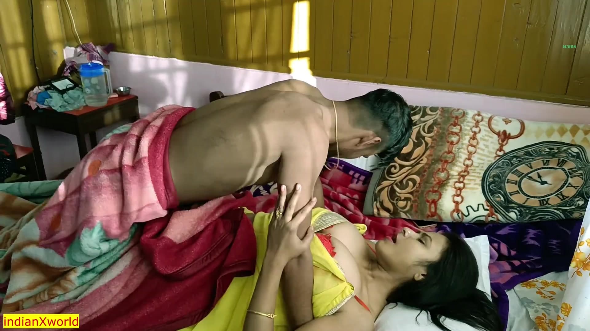 Indian Newlywed Couple First Night Honeymoon Fucking! Desi Couple Sex screenshot 10