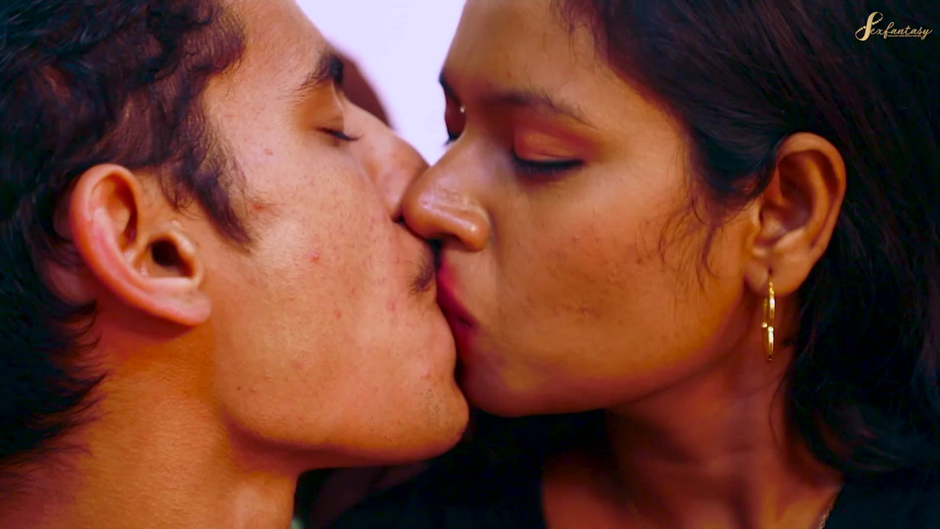 Horny Girlfriend Thrilled for a Rough Hardcore Fuck screenshot 2