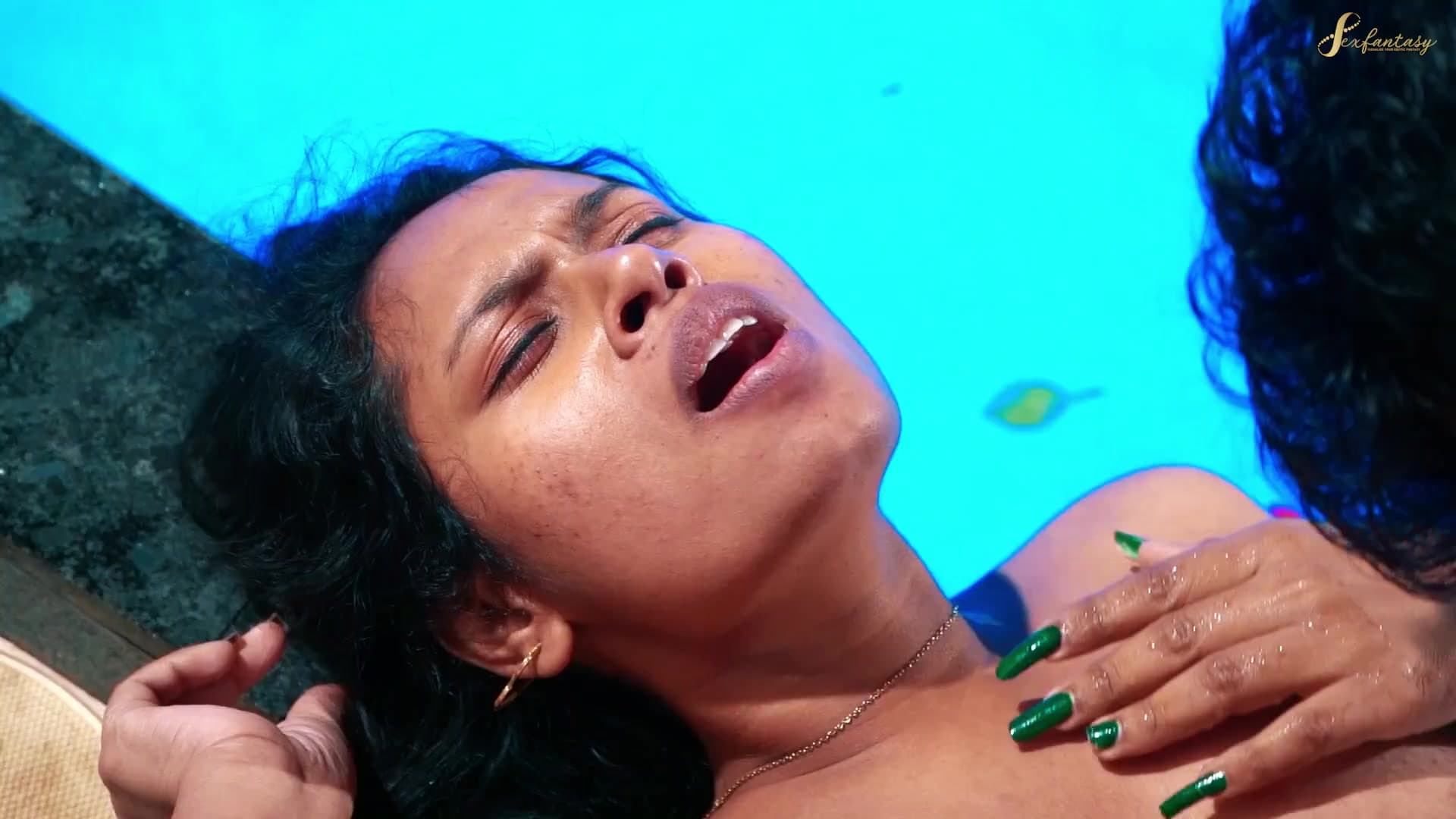 Gangbang Fun in the Swimming Pool with a Horny Girl screenshot 1