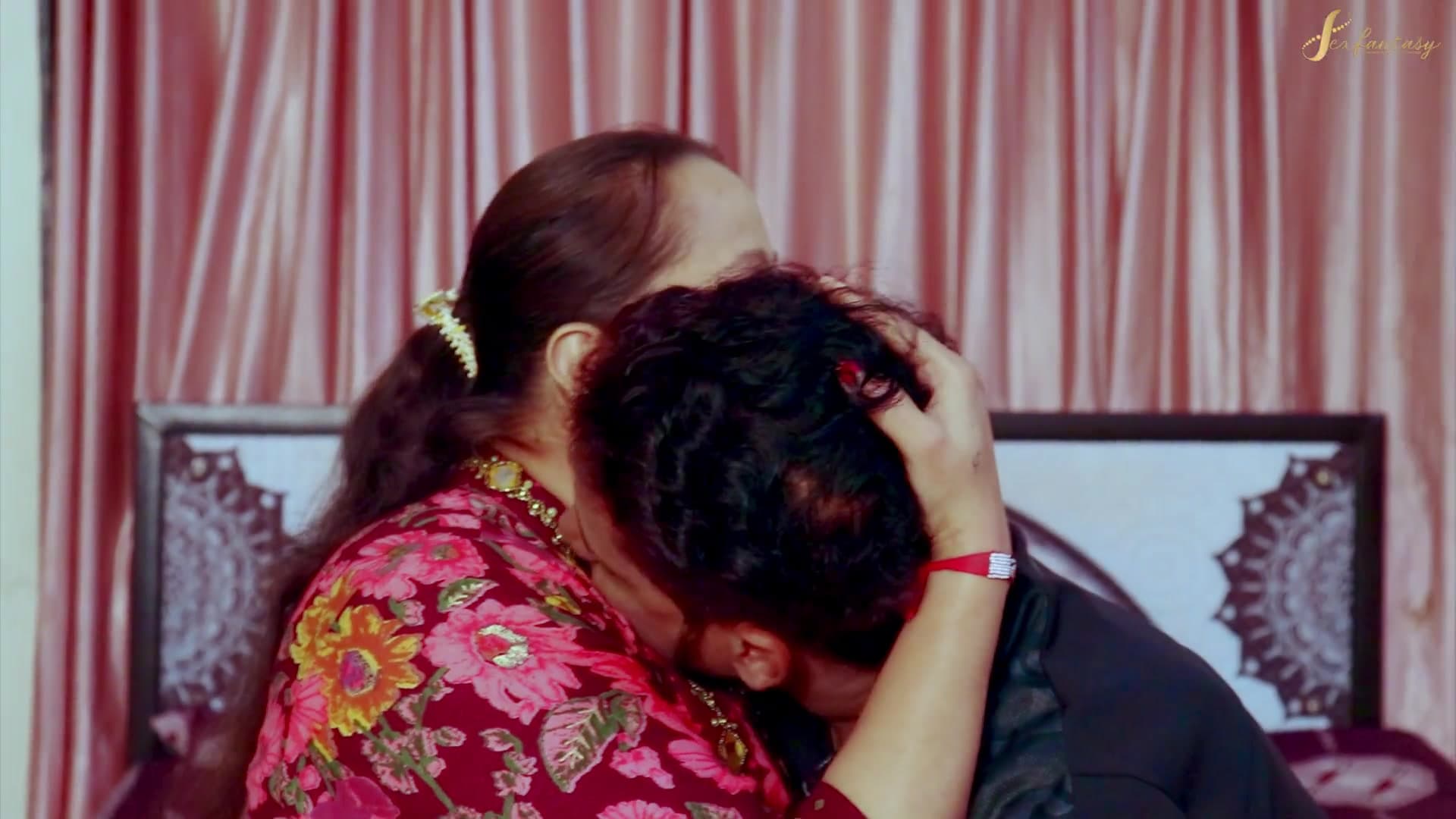 Stepmom Gets Fucked by Her Stepson When She Was All Alone in the Room screenshot 4