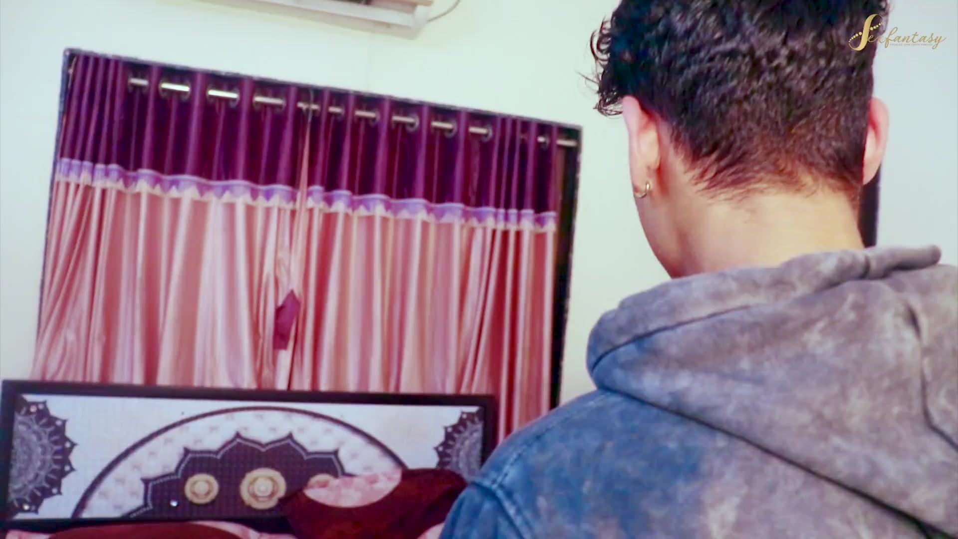 Desi Girlfriend Gives Boyfriend a Birthday Surprise with Hardcore Fucking screenshot 6