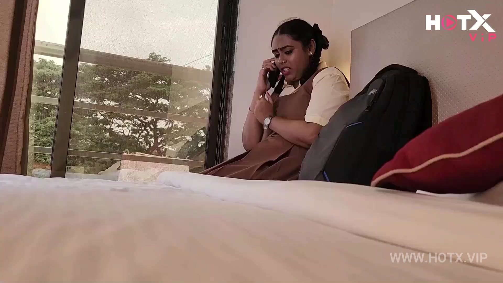 Indian College Girl Seduces Her Biology Teacher and Gets Fucked in Hindi Audio screenshot 4