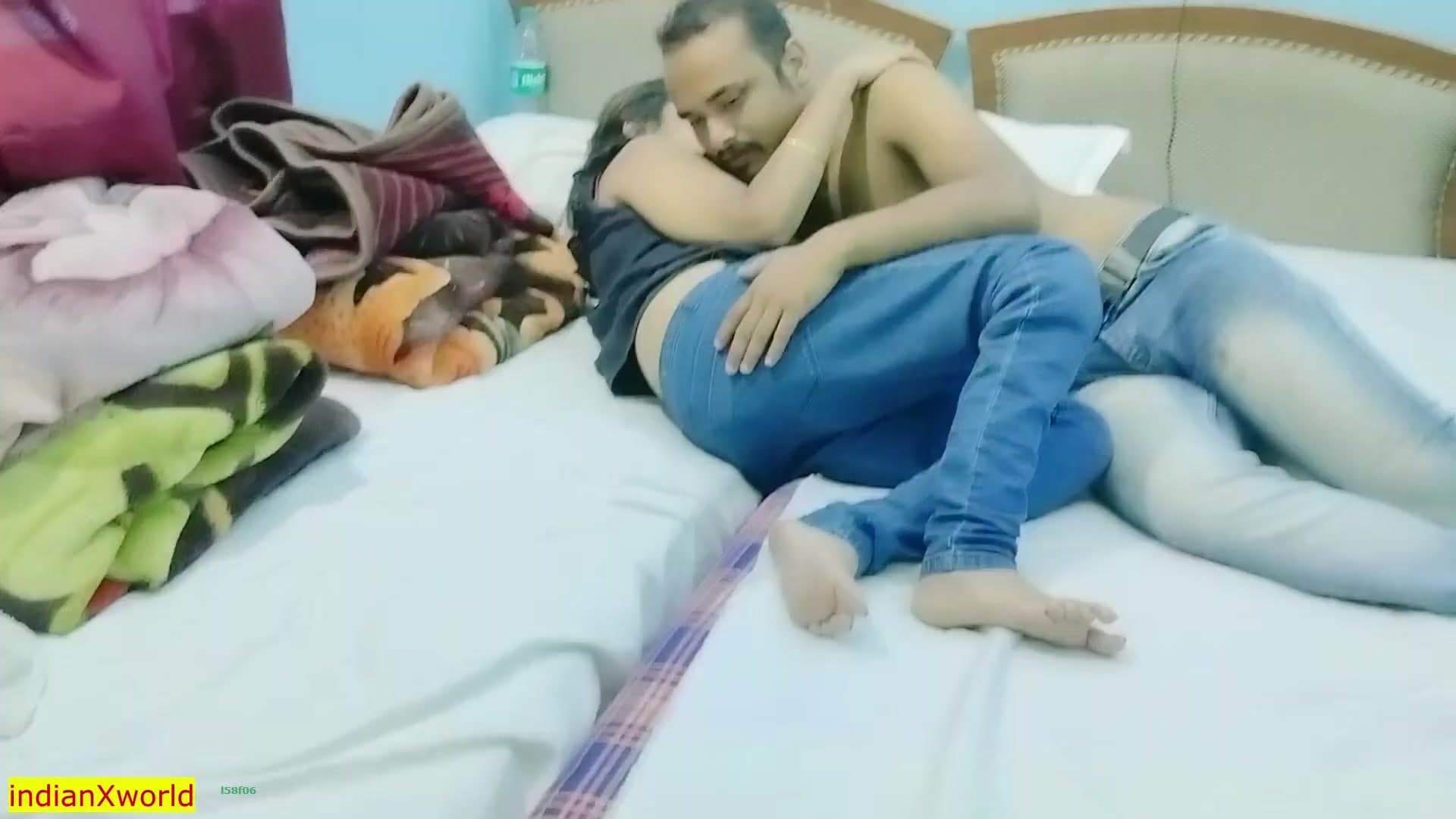 First Time Fucking Ex Girlfriend After Her Marriage! Enjoy The Moment screenshot 2