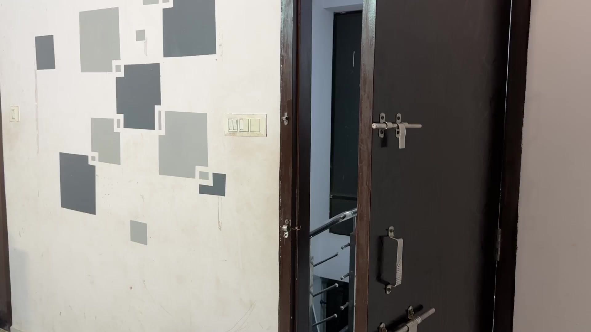 Indian Girl Goes Viral Fucking Boyfriend in Homemade Sex Video screenshot 2