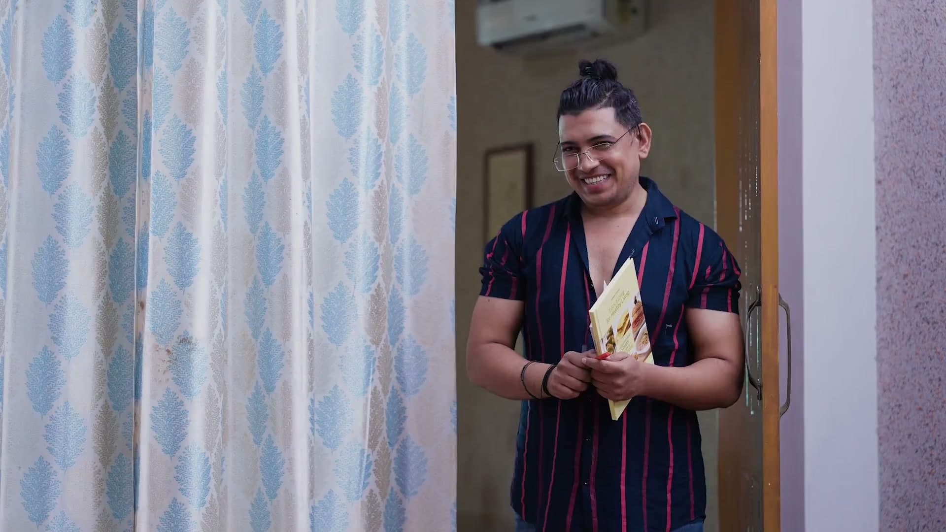 Teacher Fucks Her Student's Hot Body screenshot 4