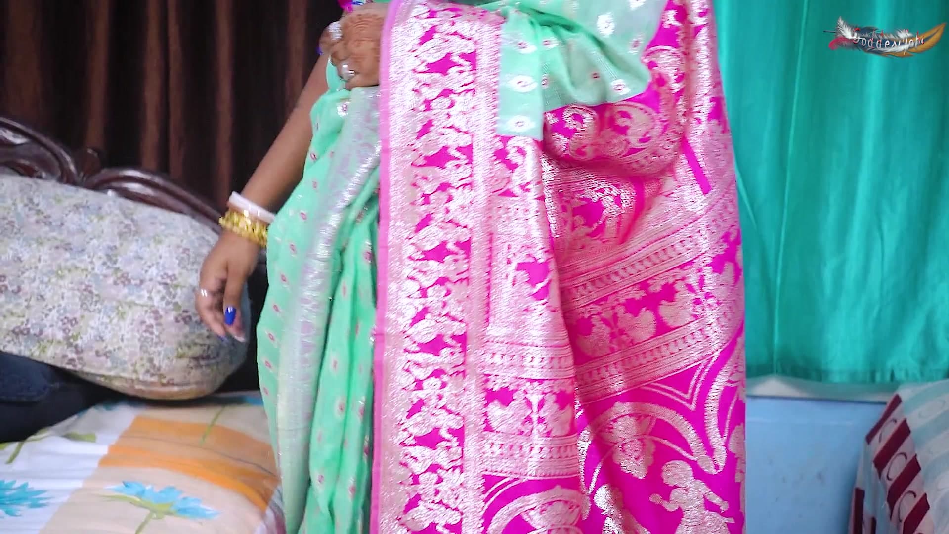 Two Desi Mallu Local Bhabhi Hardcore Fucking with Delivery Boy When Alone at Home screenshot 2