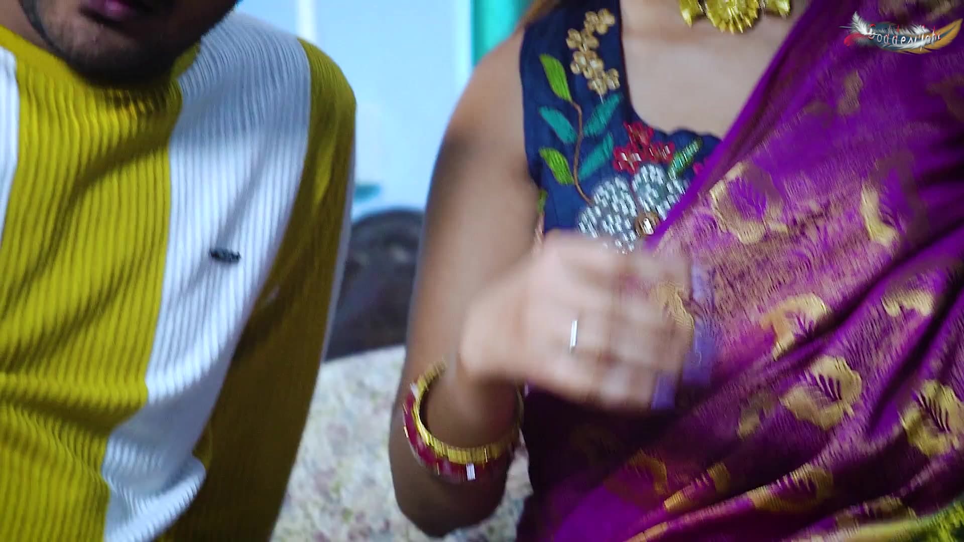 Desi Local Bhabhi Gets Hardcore Anal Fucked by Her Devar in screenshot 2