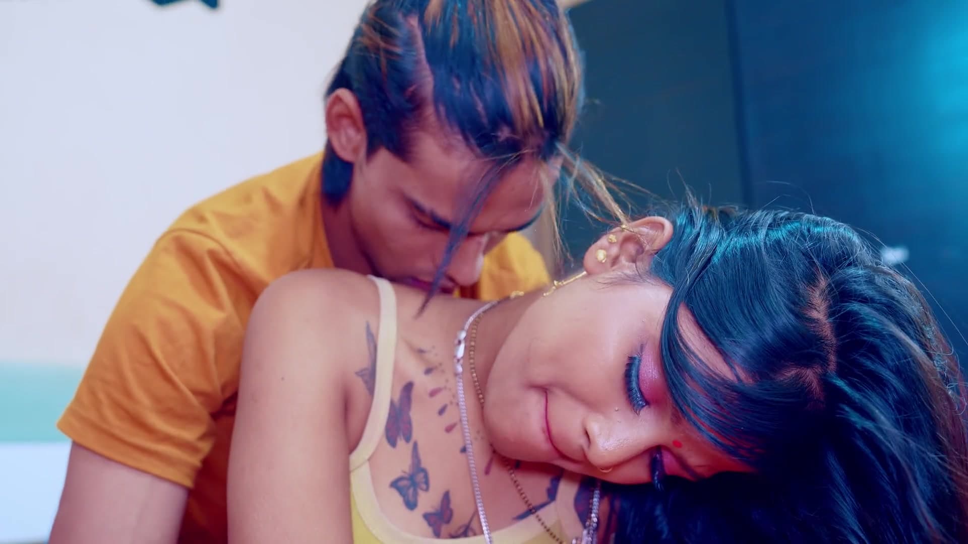 Horny Devar Seducing His Bhabhi on the Bed for Hot Sex screenshot 2