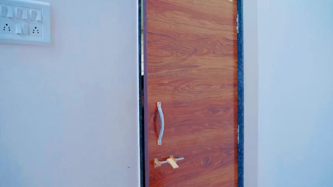 Desi Stepmom Gets Seduced and Fucked Rough by Her Young Stepson in the Park screenshot 3