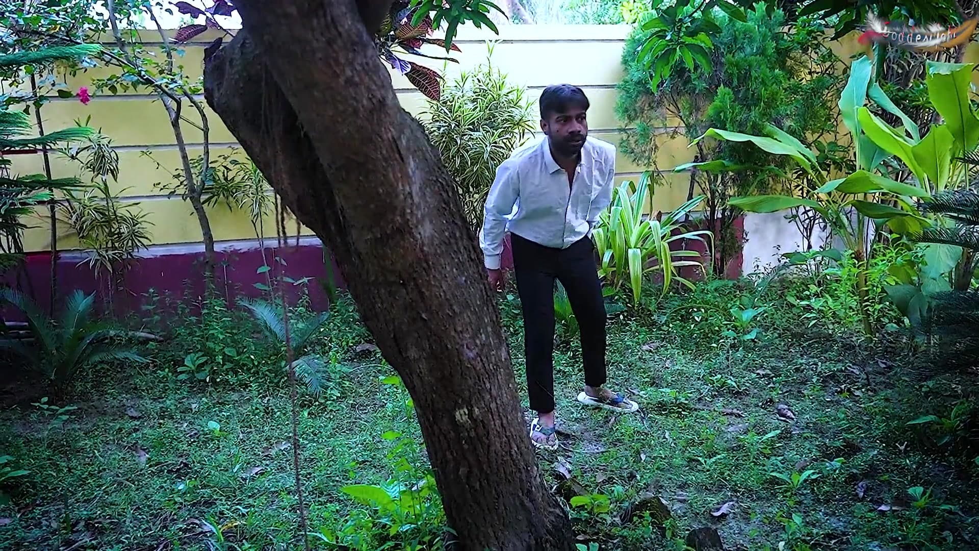 Desi Teacher Hardcore Fuck with Hot Lady Student When They Were Alone at Home Hindi Audio screenshot 2