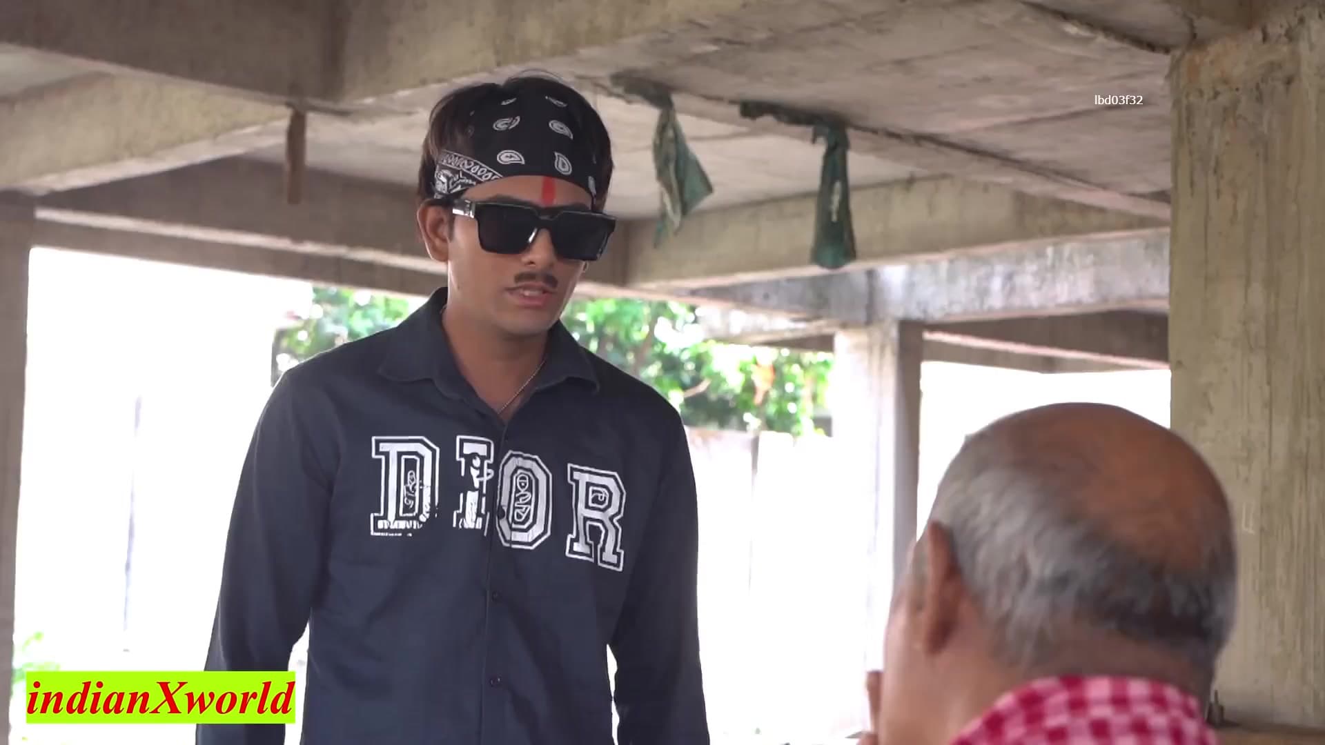 Old Gangster Bangs My Hot Stepmom! MILF Stepmom Fucking screenshot 3