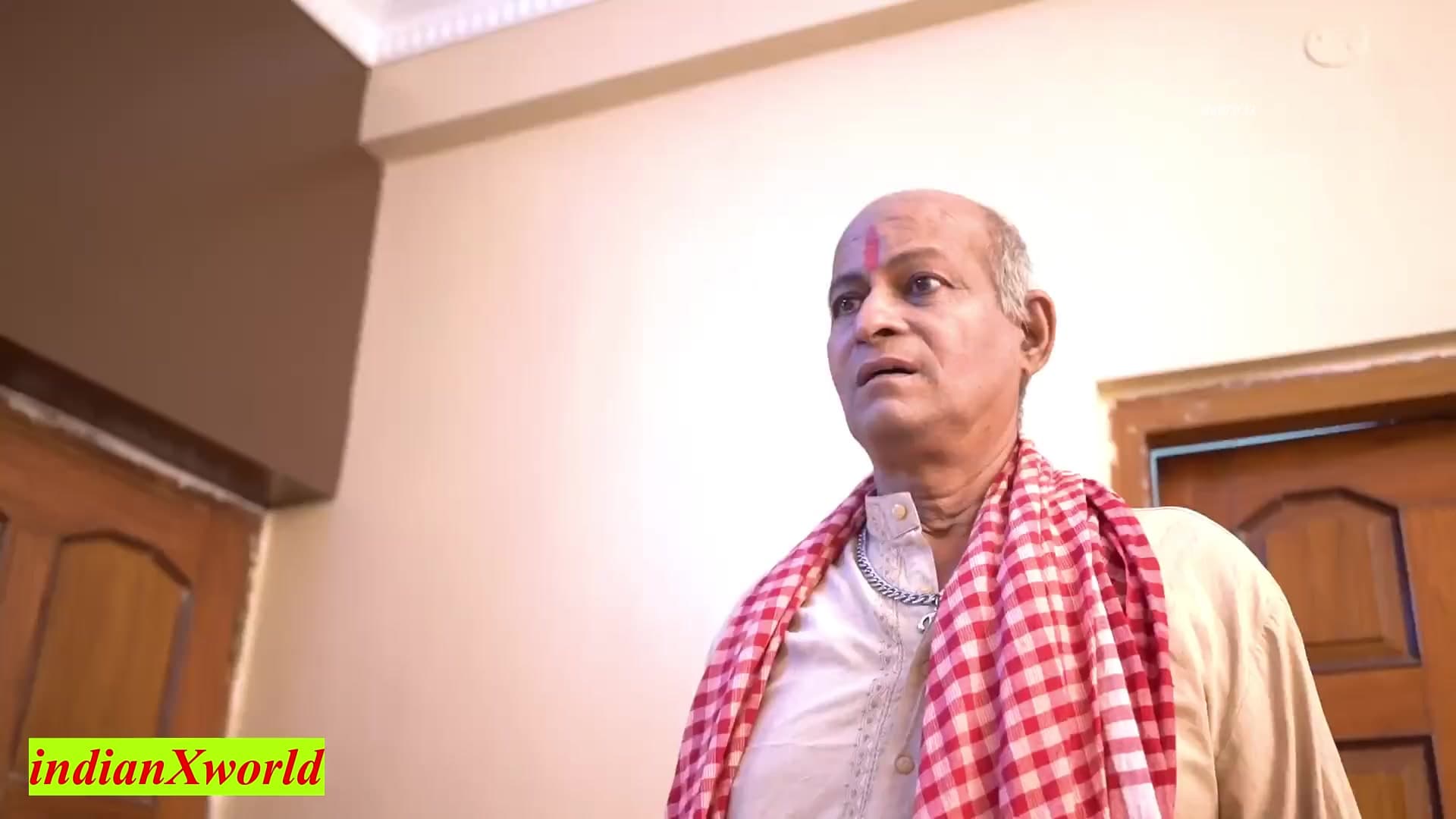 Old Gangster Bangs My Hot Stepmom! MILF Stepmom Fucking screenshot 1